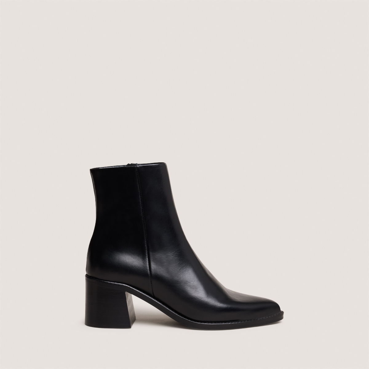 Bottines à talon et embout doré – Image 2