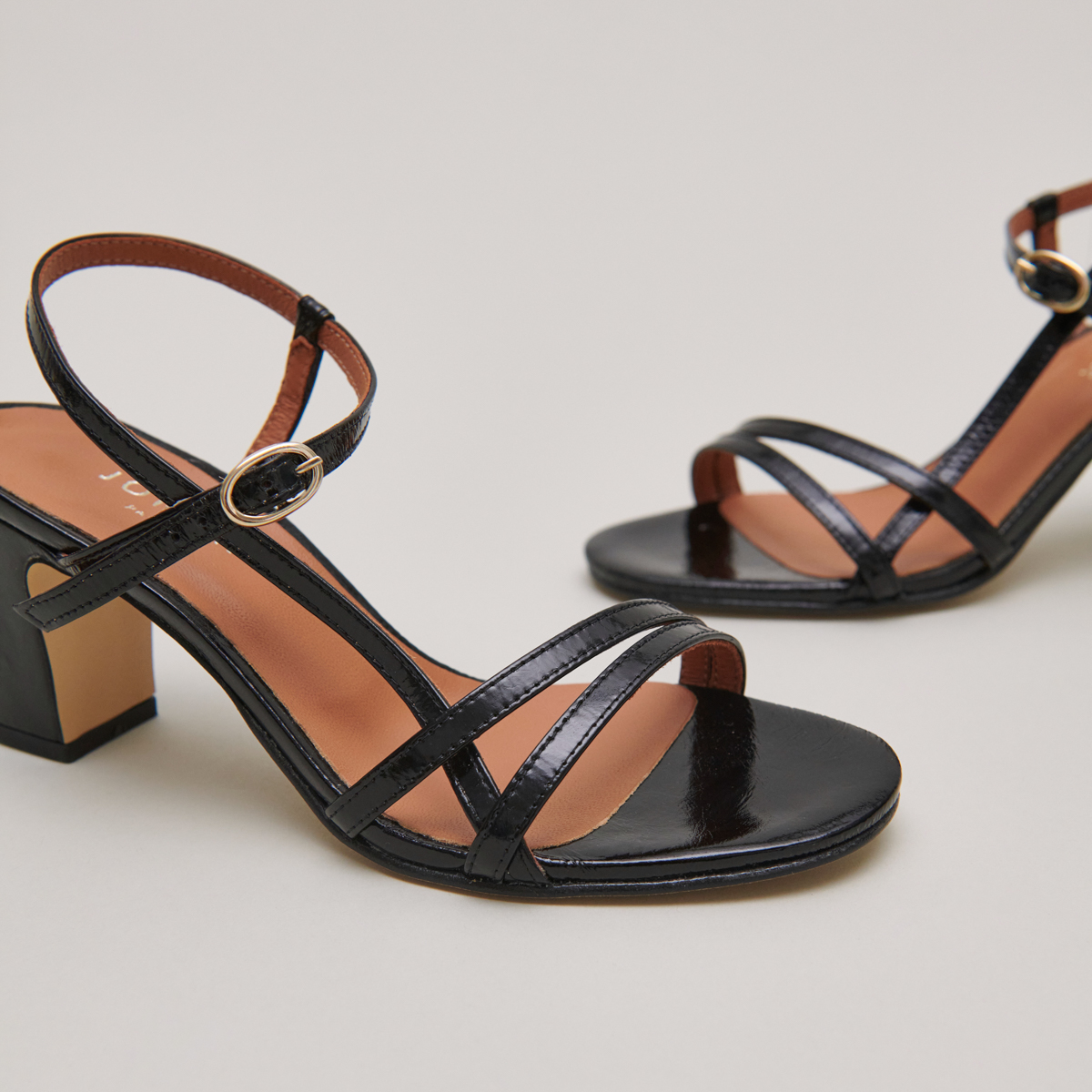 Sandales à talons et brides – Image 5