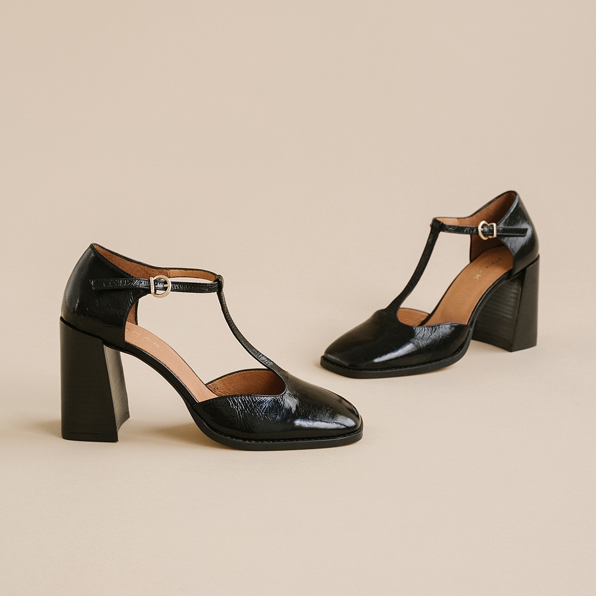Salomés à talons hauts et bouts carrés a... – Image 5