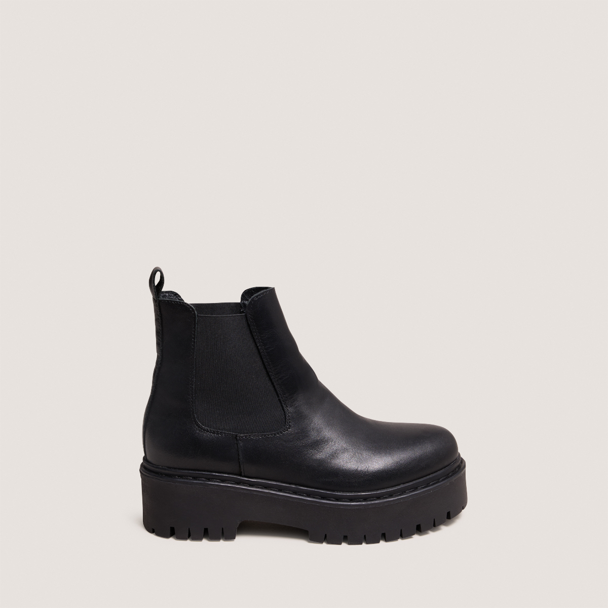 Boots à plateformes et bouts ronds