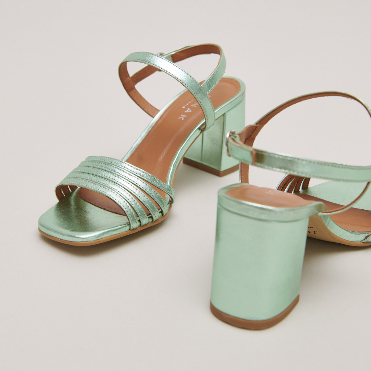 Sandales à bouts carrés et brides – Image 5