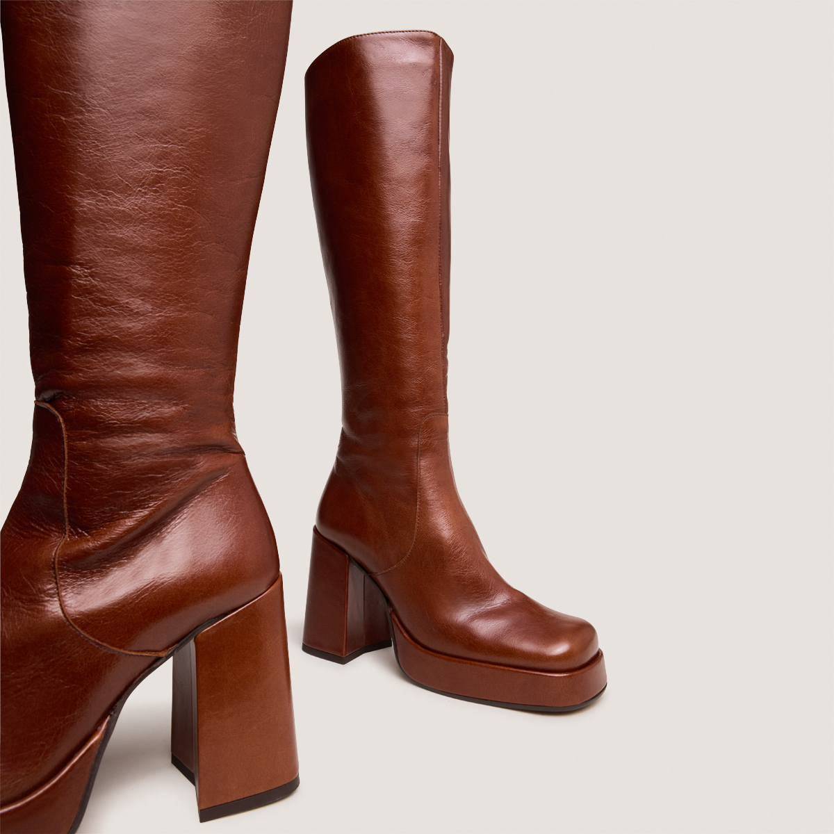 Bottes à talons et bouts carrés – Image 4