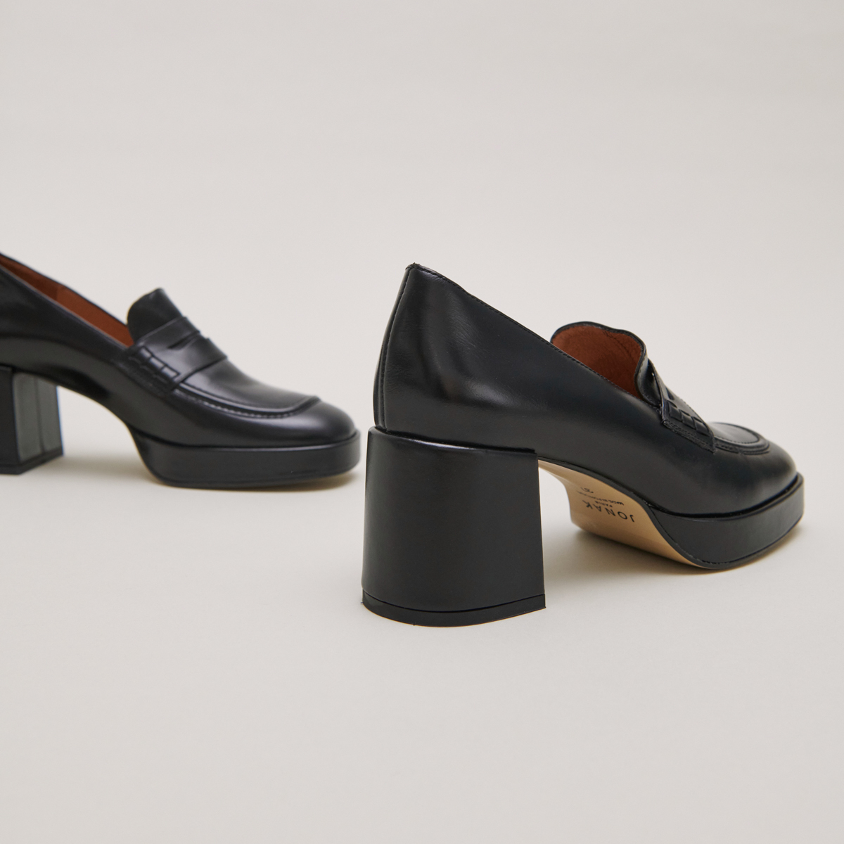 Mocassins à talons et bouts arrondis – Image 5