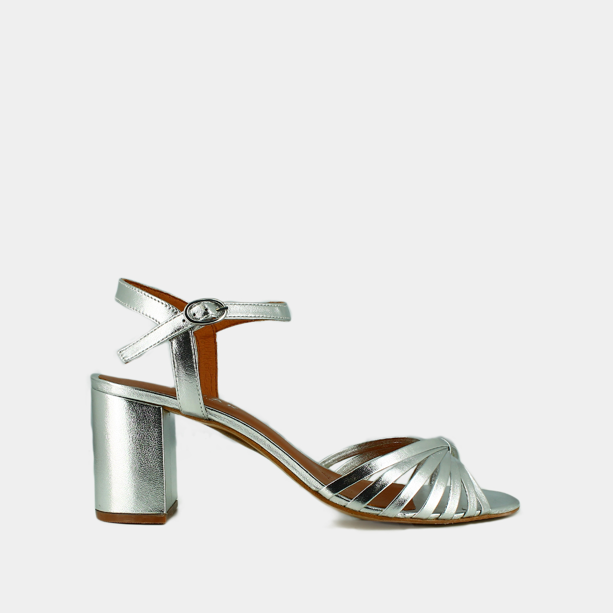 Sandales à talons et bouts ouverts