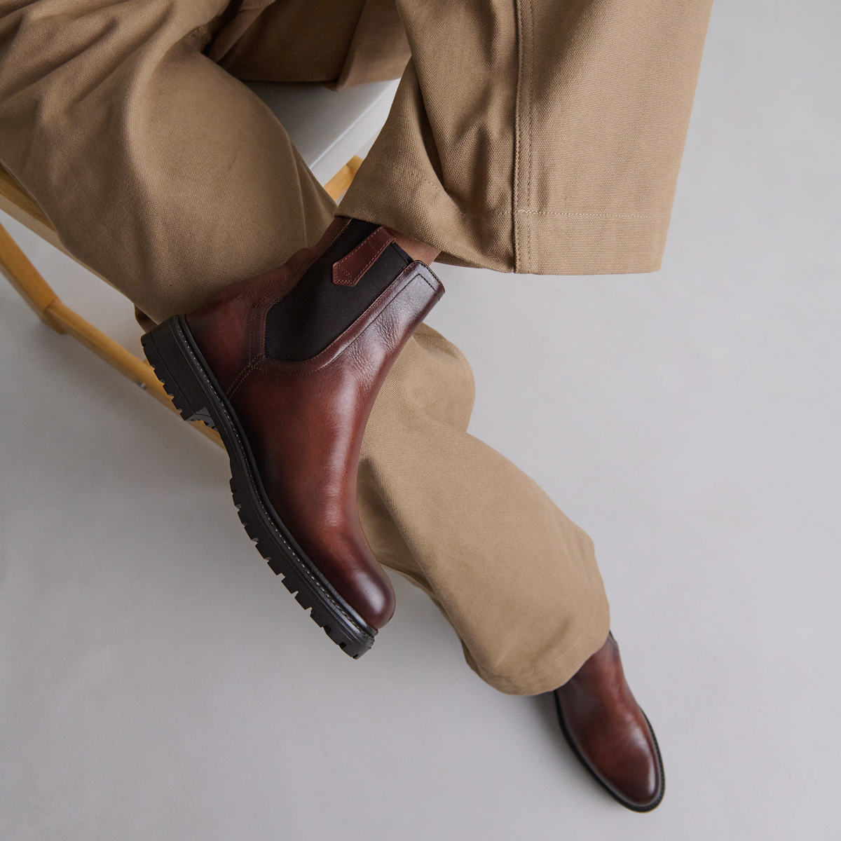 Bottines à semelles crantées et élastiqu... – Image 3