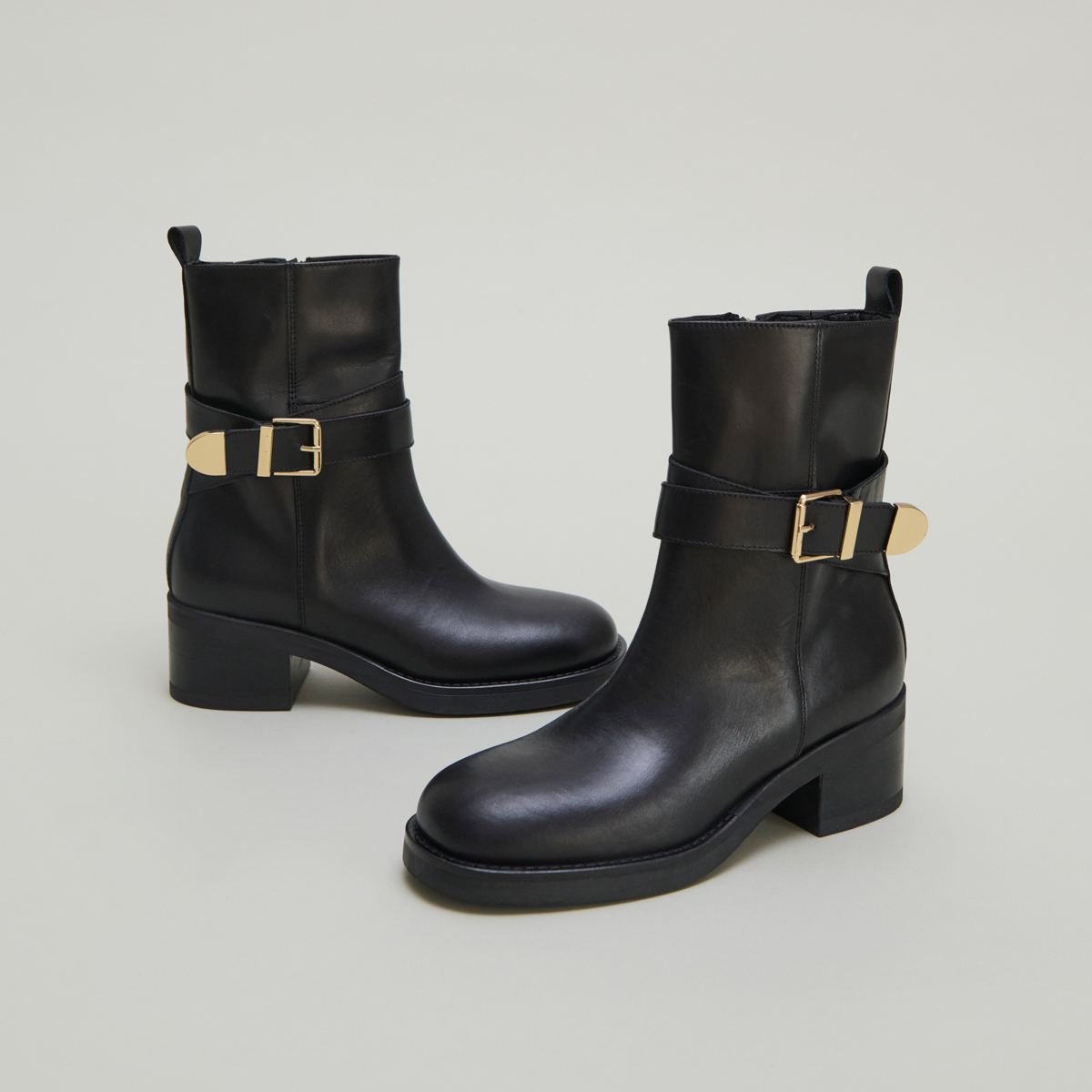 Bottines à boucles