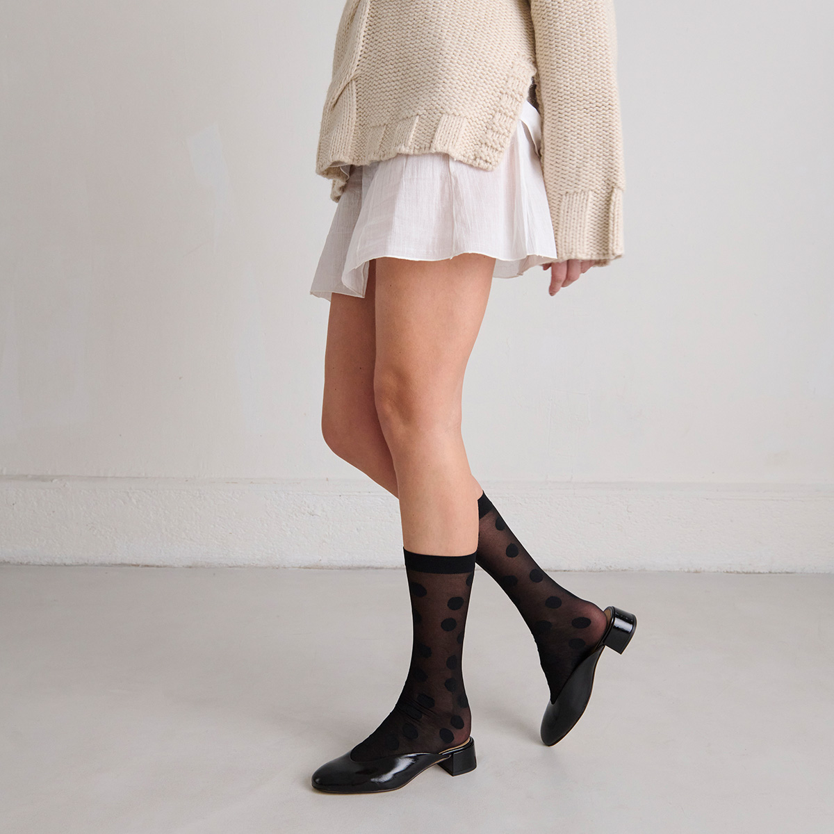 Mules à bouts ronds et petits talons – Image 3
