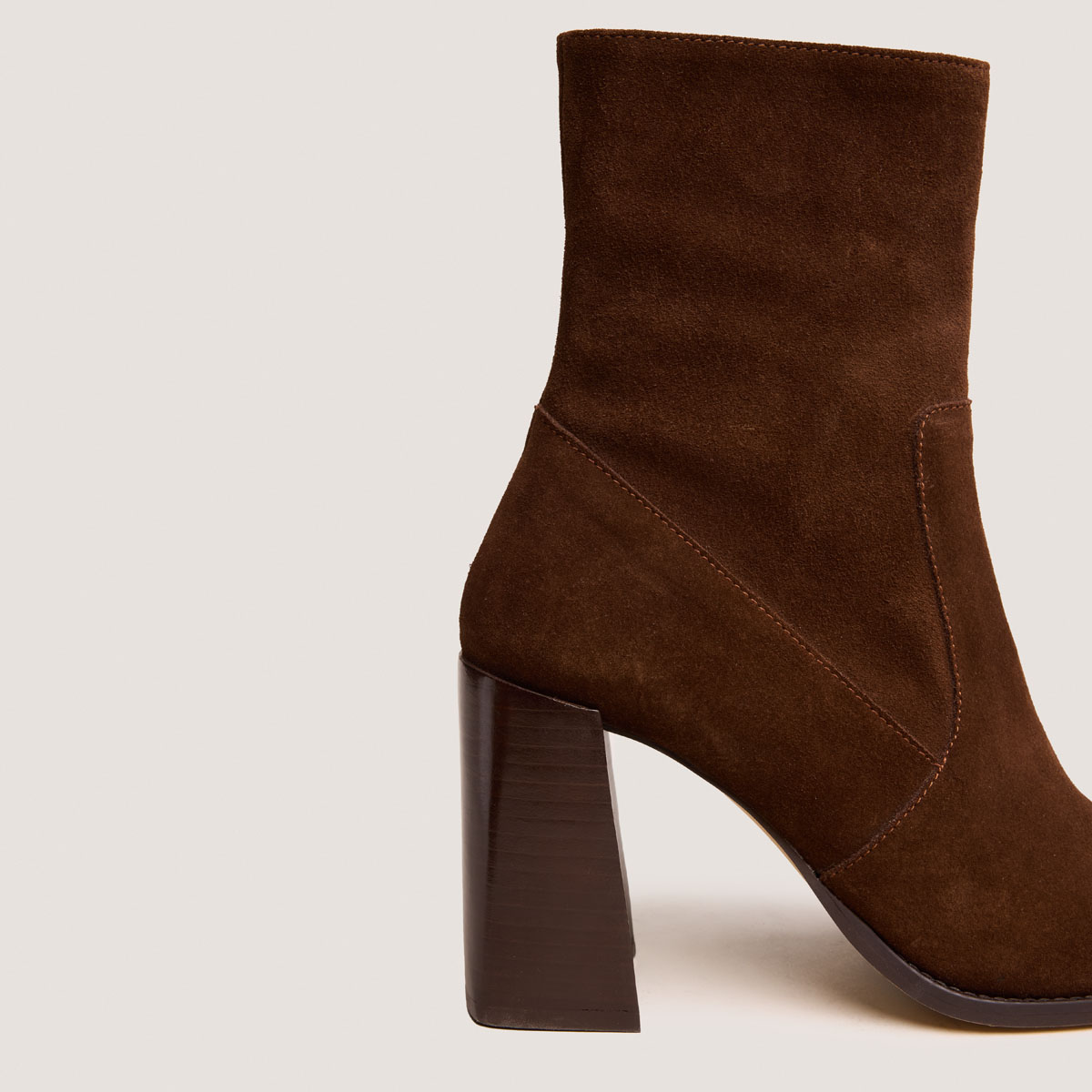 Bottines à talons et bouts carrés – Image 5
