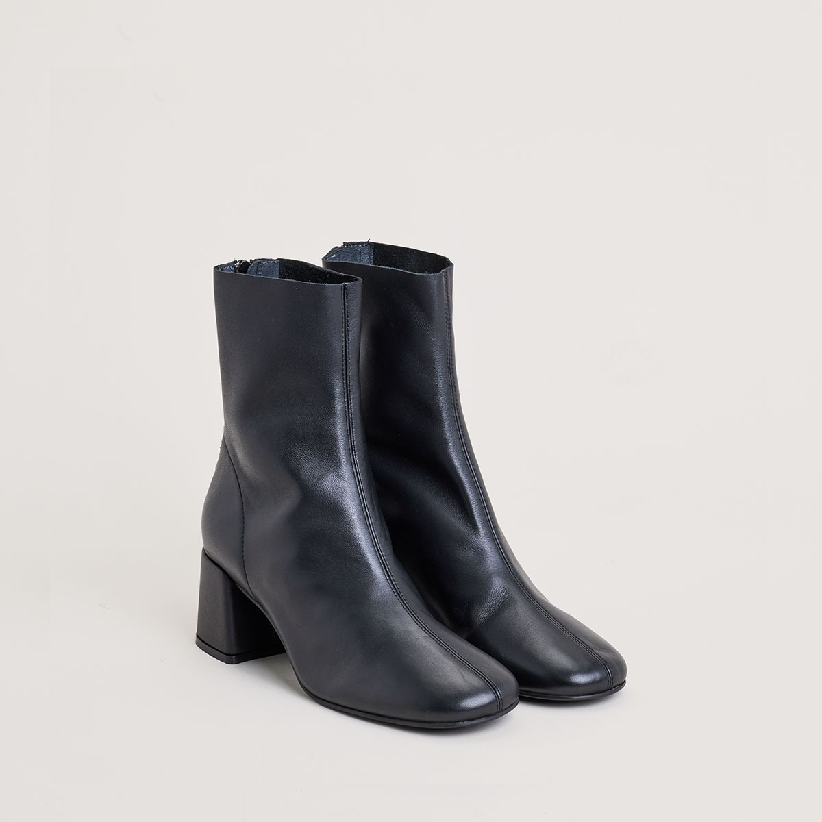 Bottines à fermetures éclairs arrières..... – Image 4