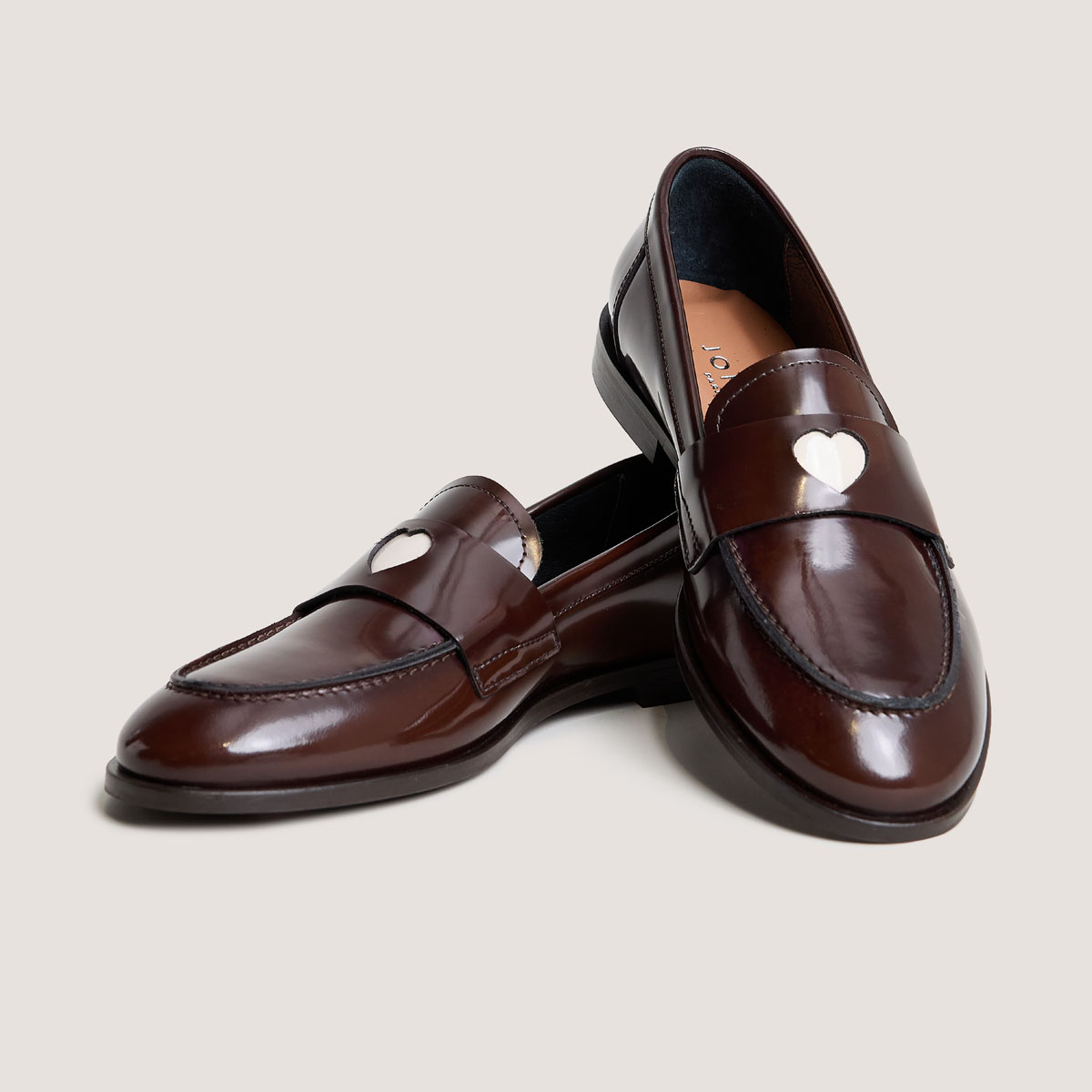 Mocassins à bouts ronds et cœurs