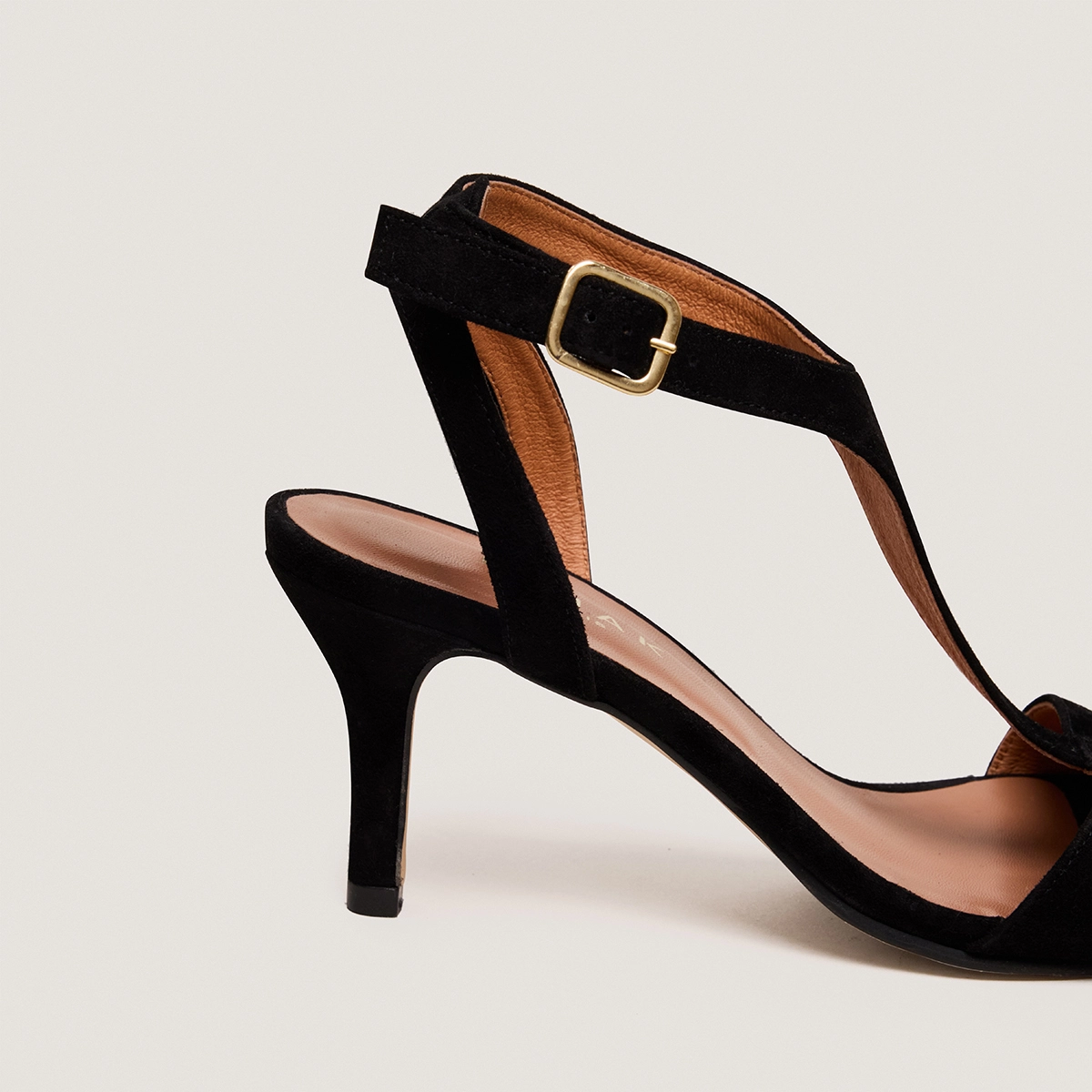 Sandales à talons fins