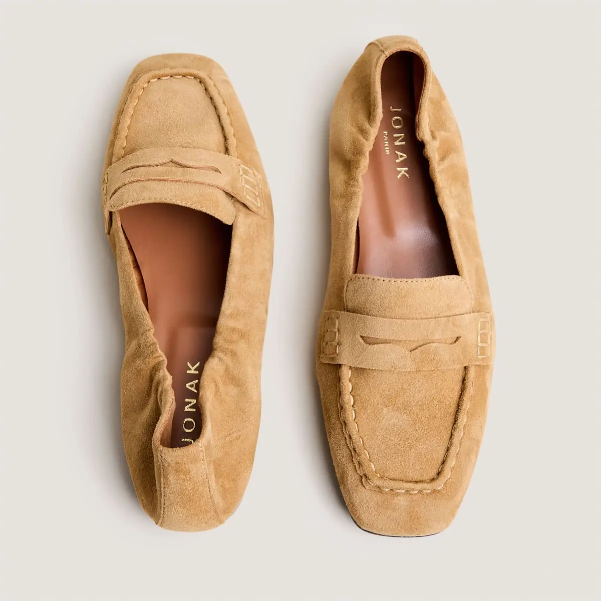 Mocassins à bouts carrés